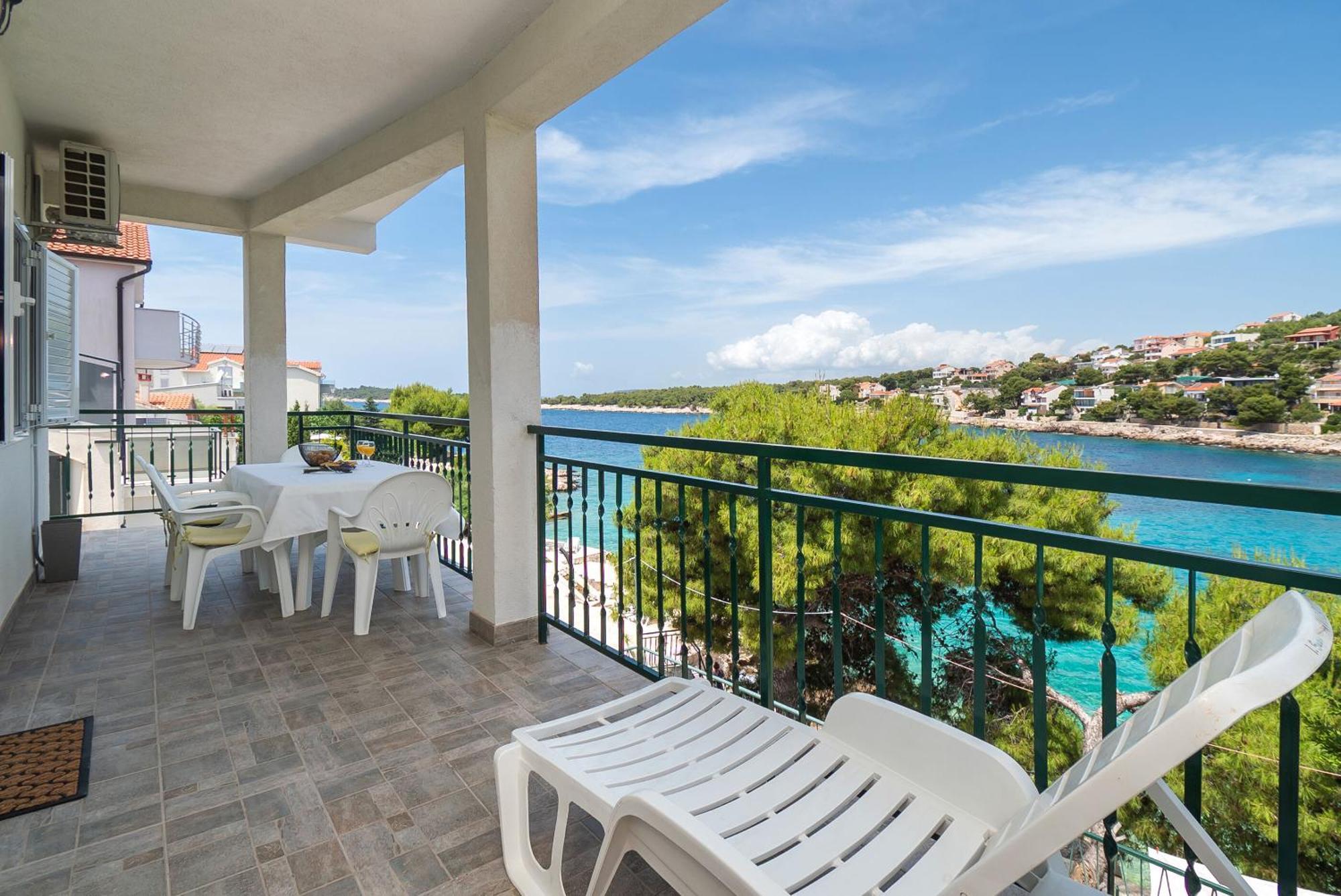 Apartments Ivica Primosten Ngoại thất bức ảnh